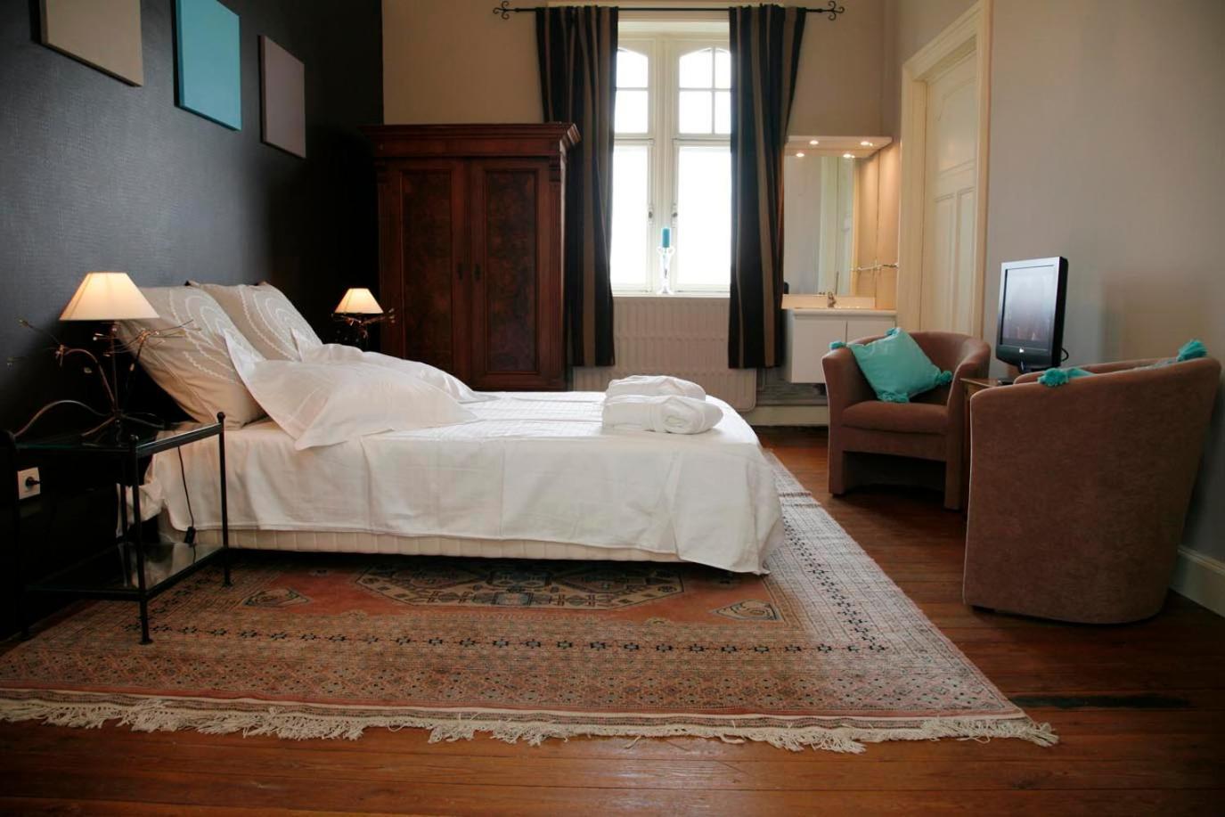 Le Chateau De Balmoral Sart-lez-Spa Esterno foto